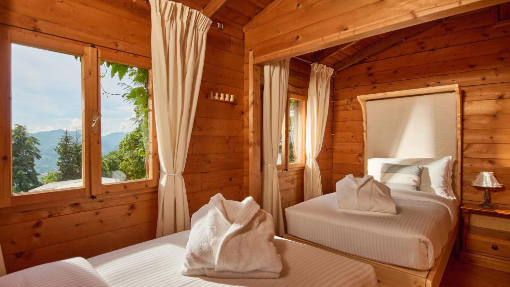 Shared room in private chalet