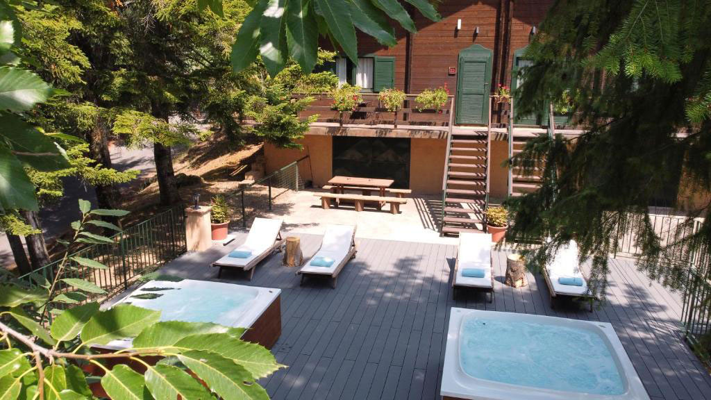 Jacuzzi at private chalet