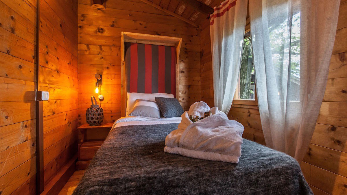 Private room in shared chalet