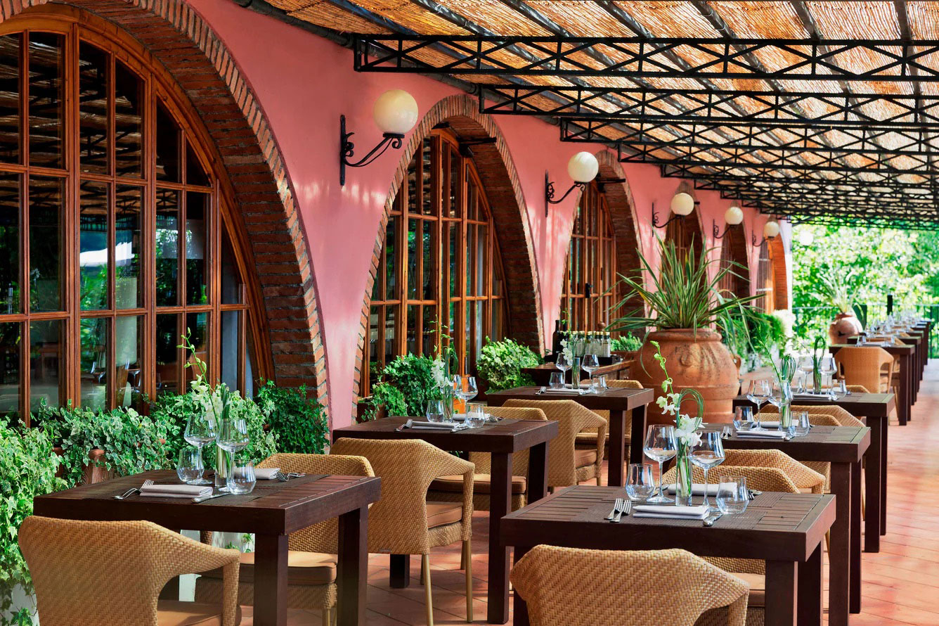 Hotel dining