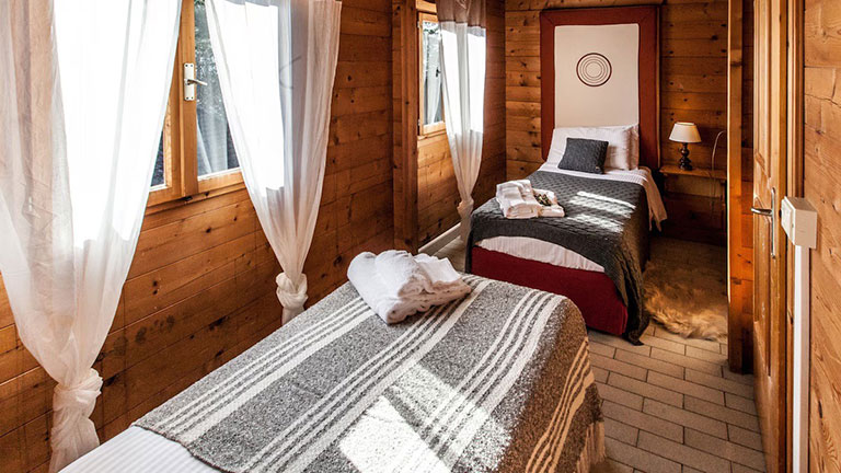 Shared room in shared chalet